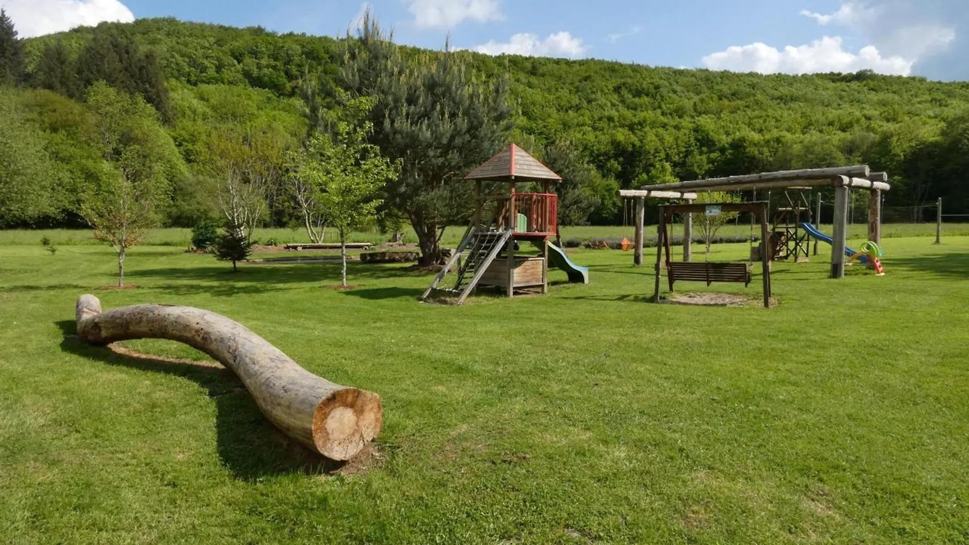 Gite De Charme Avec Piscine Couverte, Sauna Et Bain Nordique En Pleine Nature - Fr-1-489-255 Vernusse France